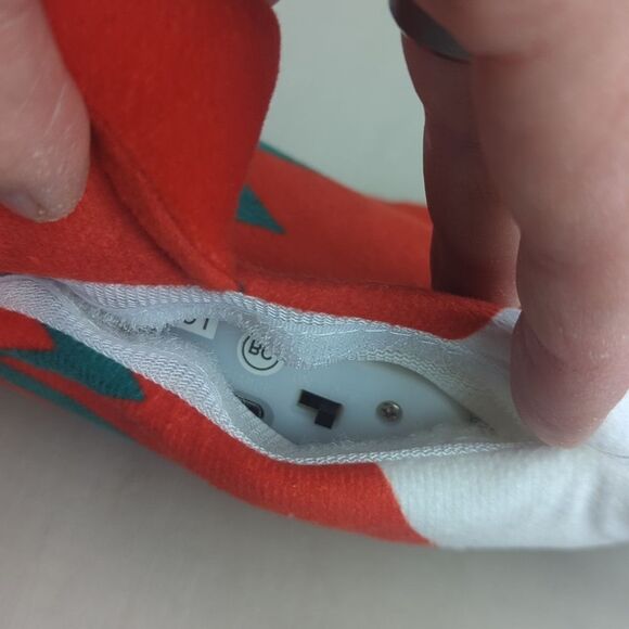 Christmas Kitty Toy! Flopper Pals Polar Bear - Picture 10 of 11